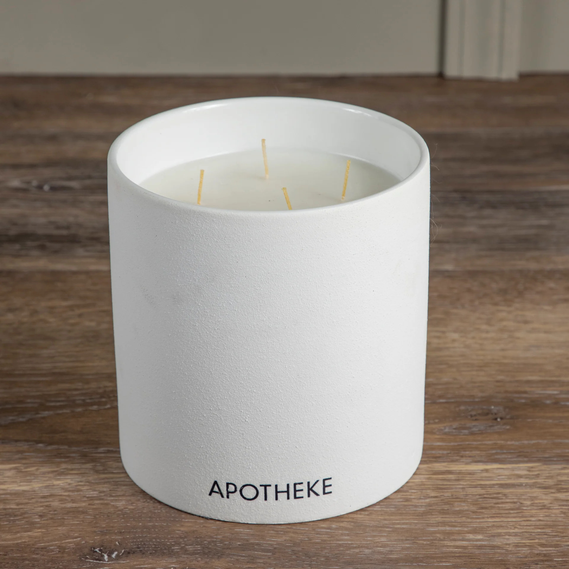 Apotheke Concrete 4-Wick Candle, Sea Salt Grapefruit - Image 4