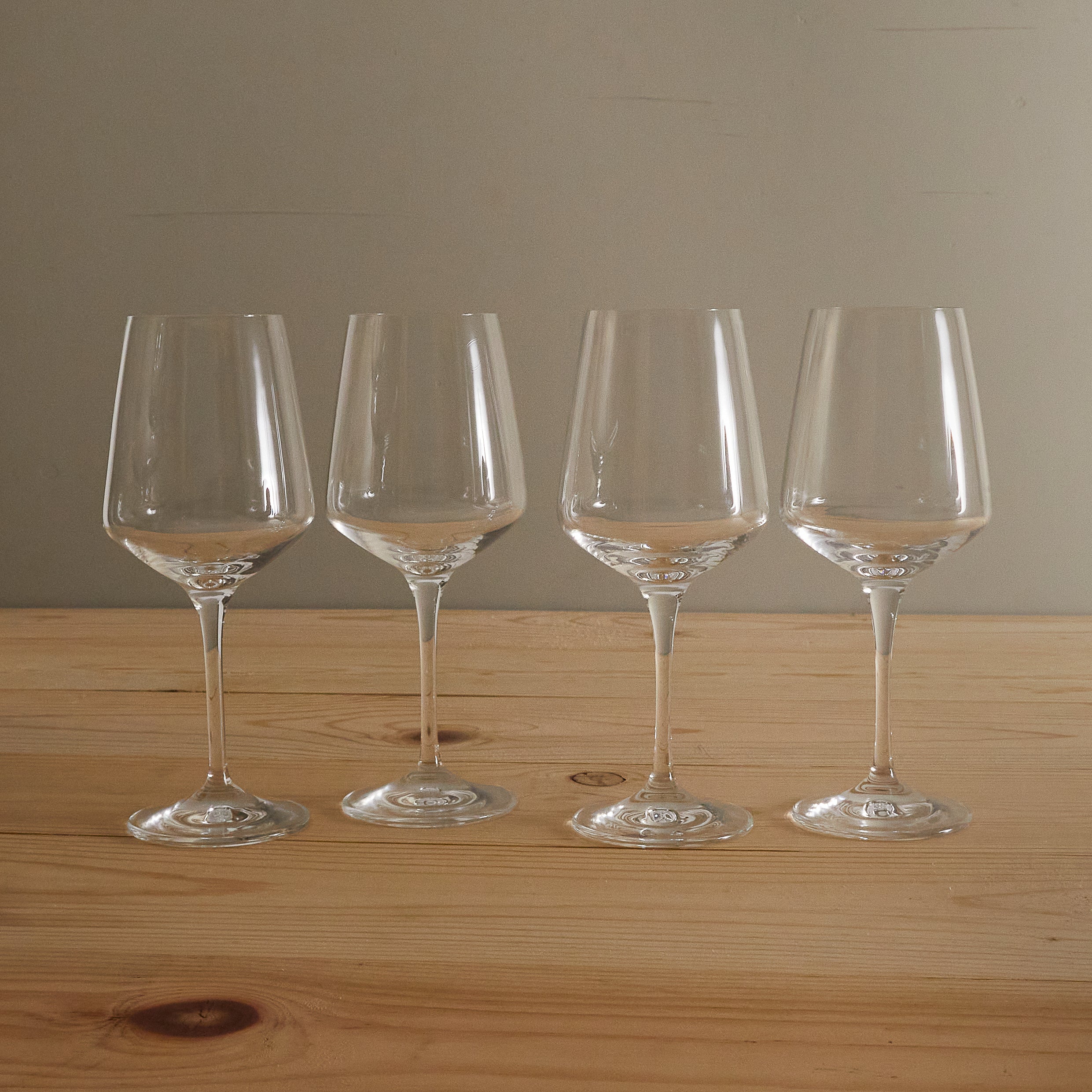 Aria White Wine Glass, Set of 6 - Image 2