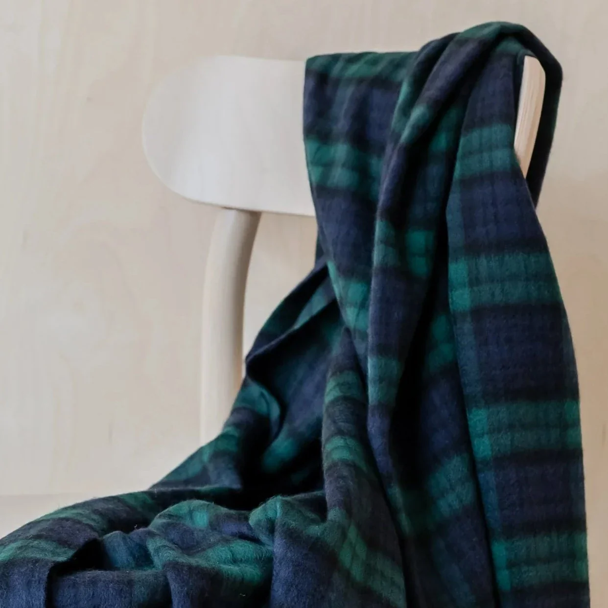 Cashmere Knee Blanket in Black Watch Tartan - Image 4