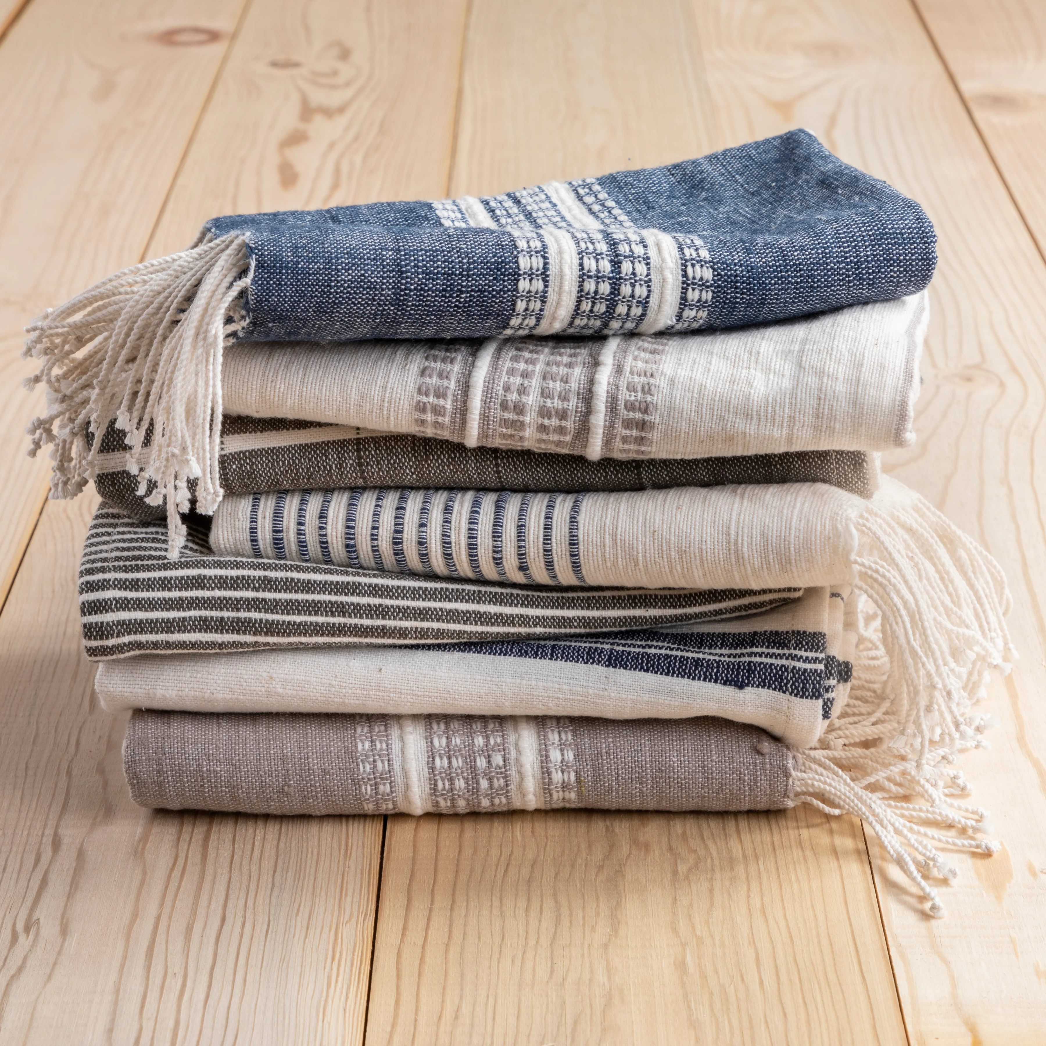 Chelsea Hand Towel, Grey - Image 13