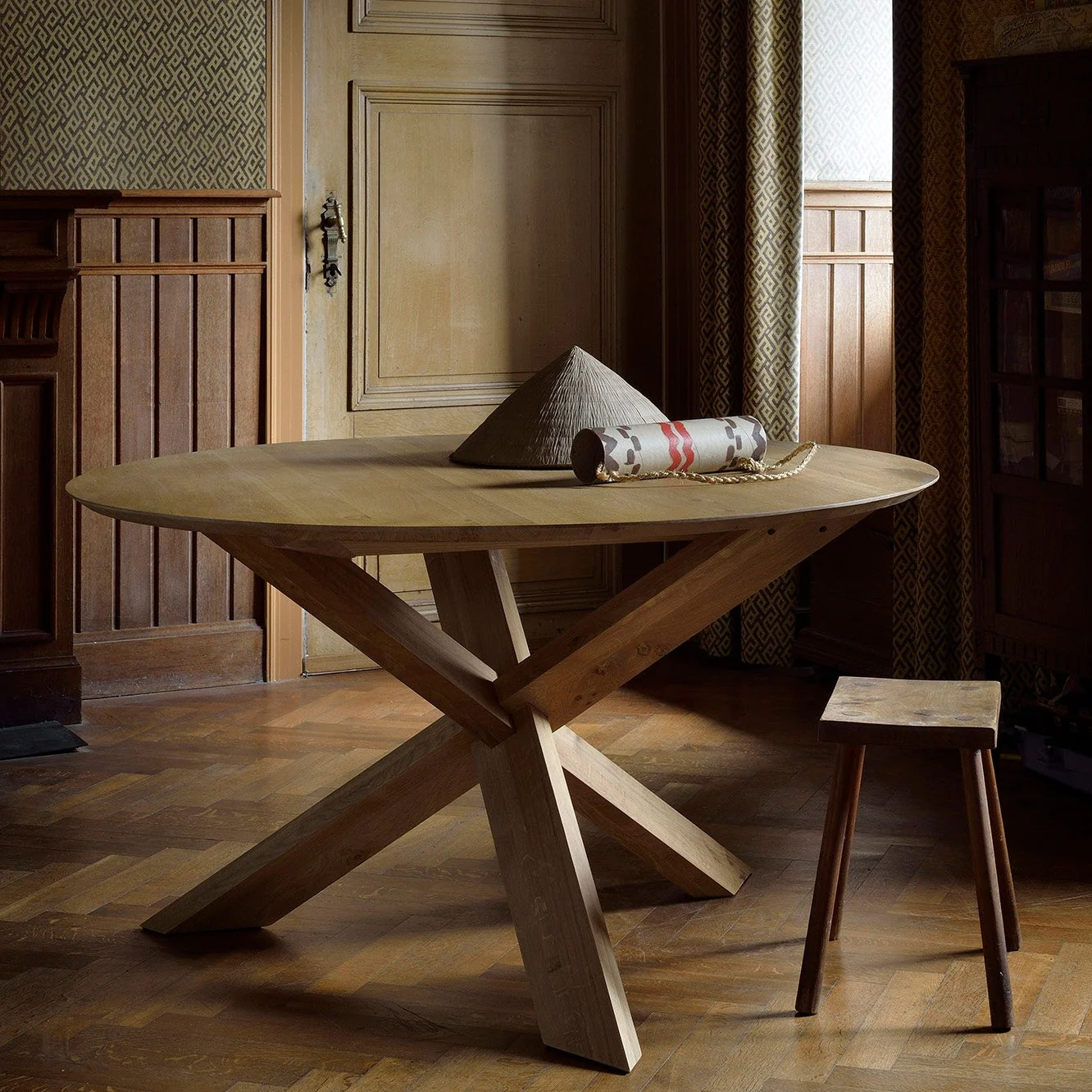 Circle Dining Table, 54" - Image 3