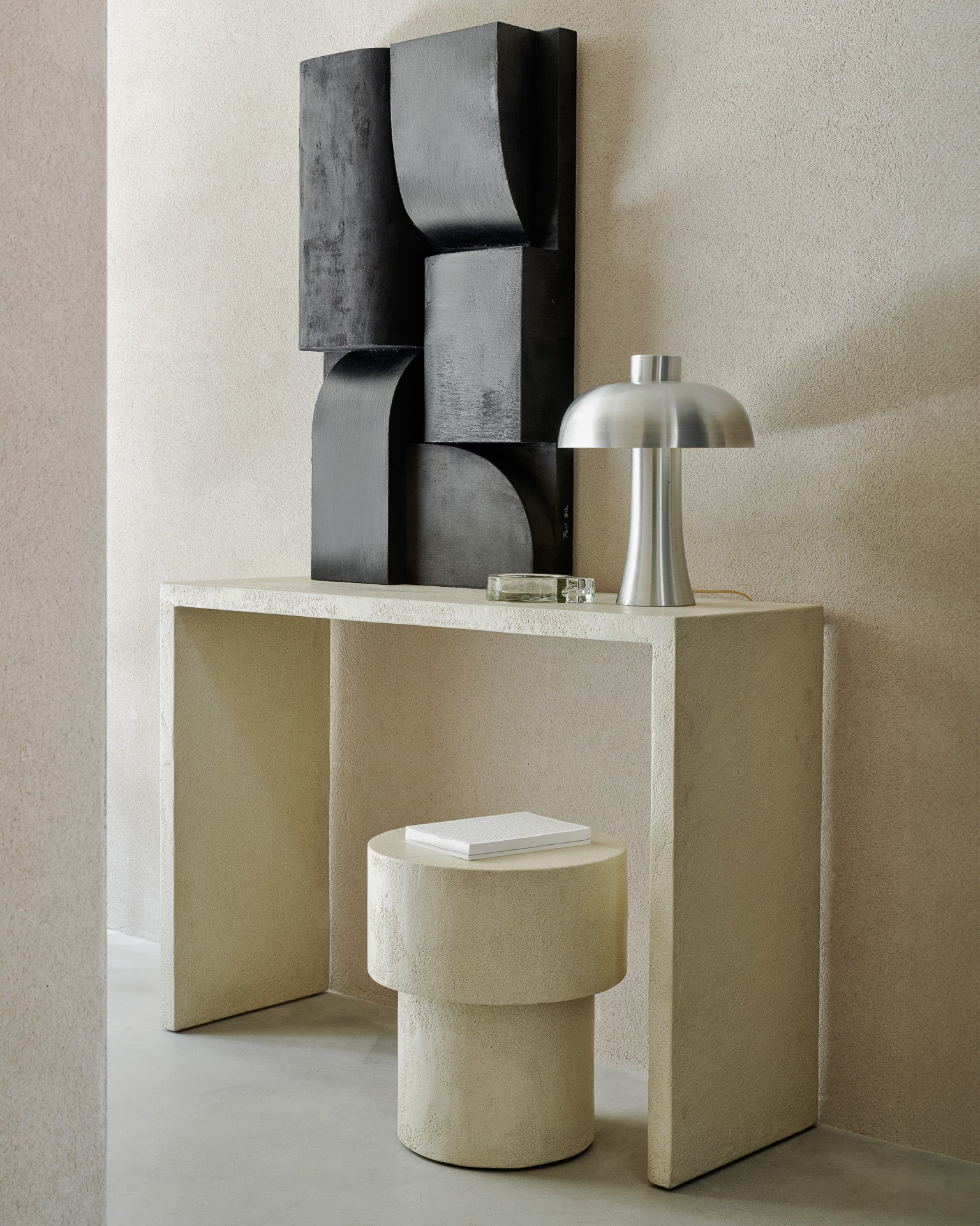 Elements side table - Microcement - Off White - mushroom shape - Image 11
