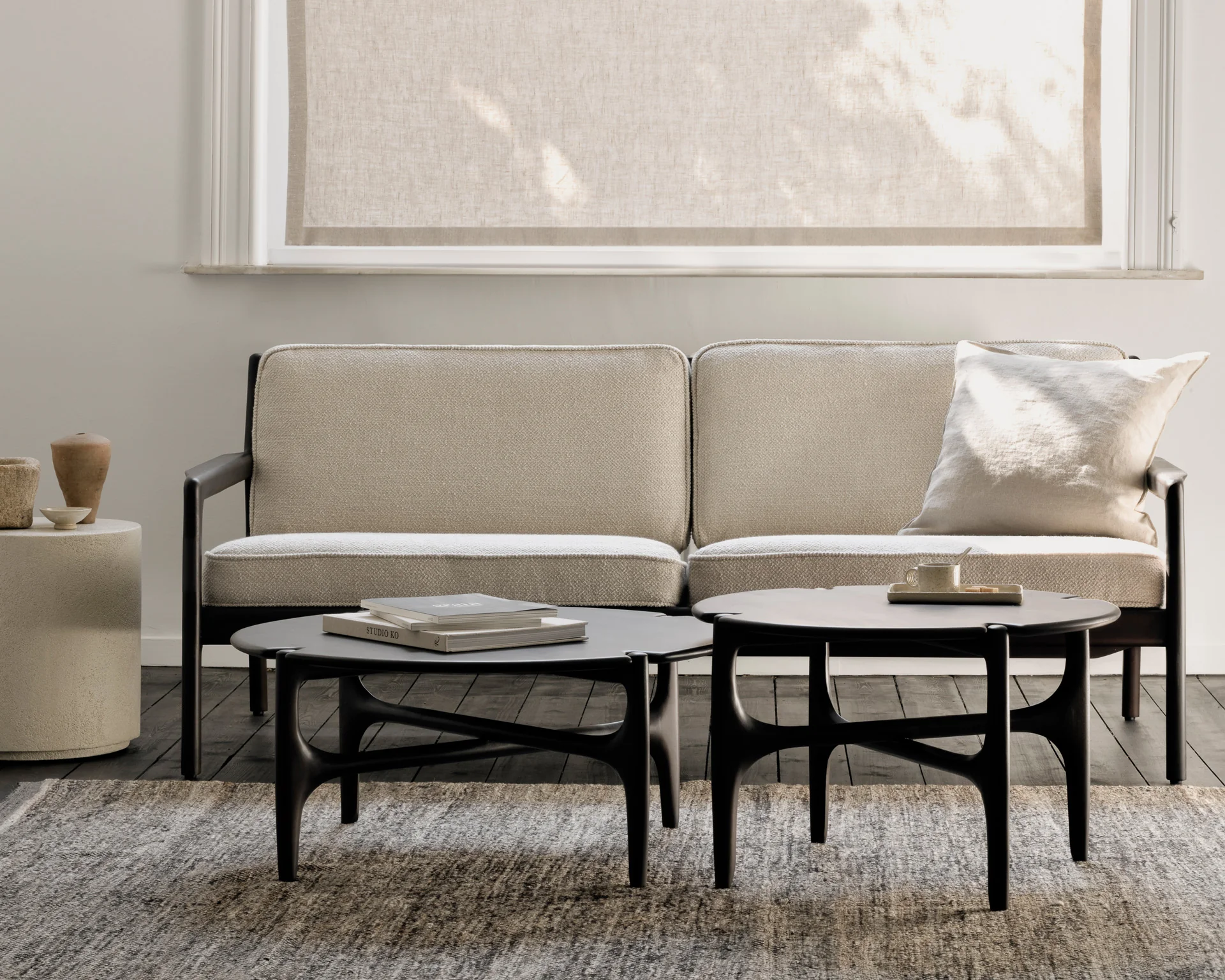 Elements side table - Microcement - Off White - mushroom shape - Image 14