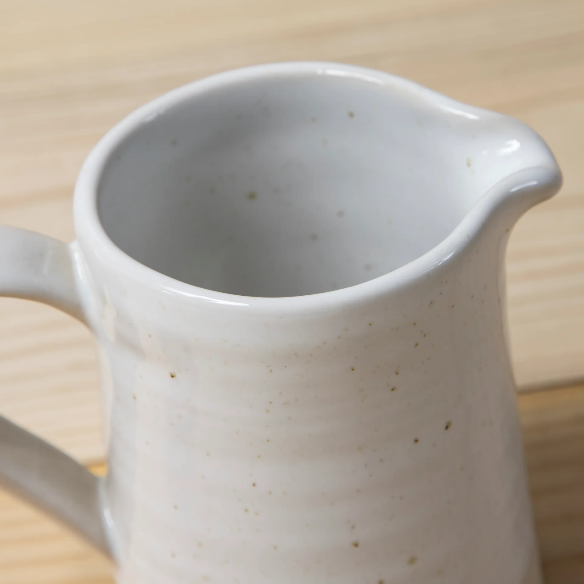 Fattoria Creamer, White - Image 3