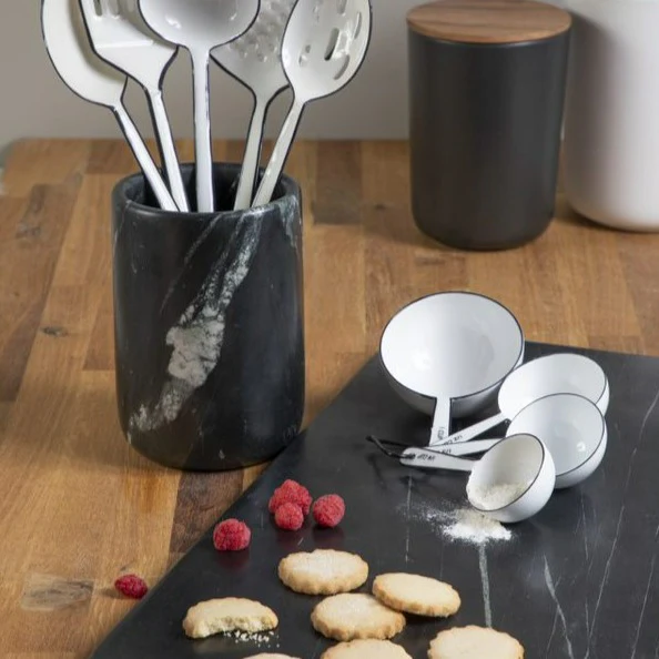 Harlow Measuring Cups, White - Image 2