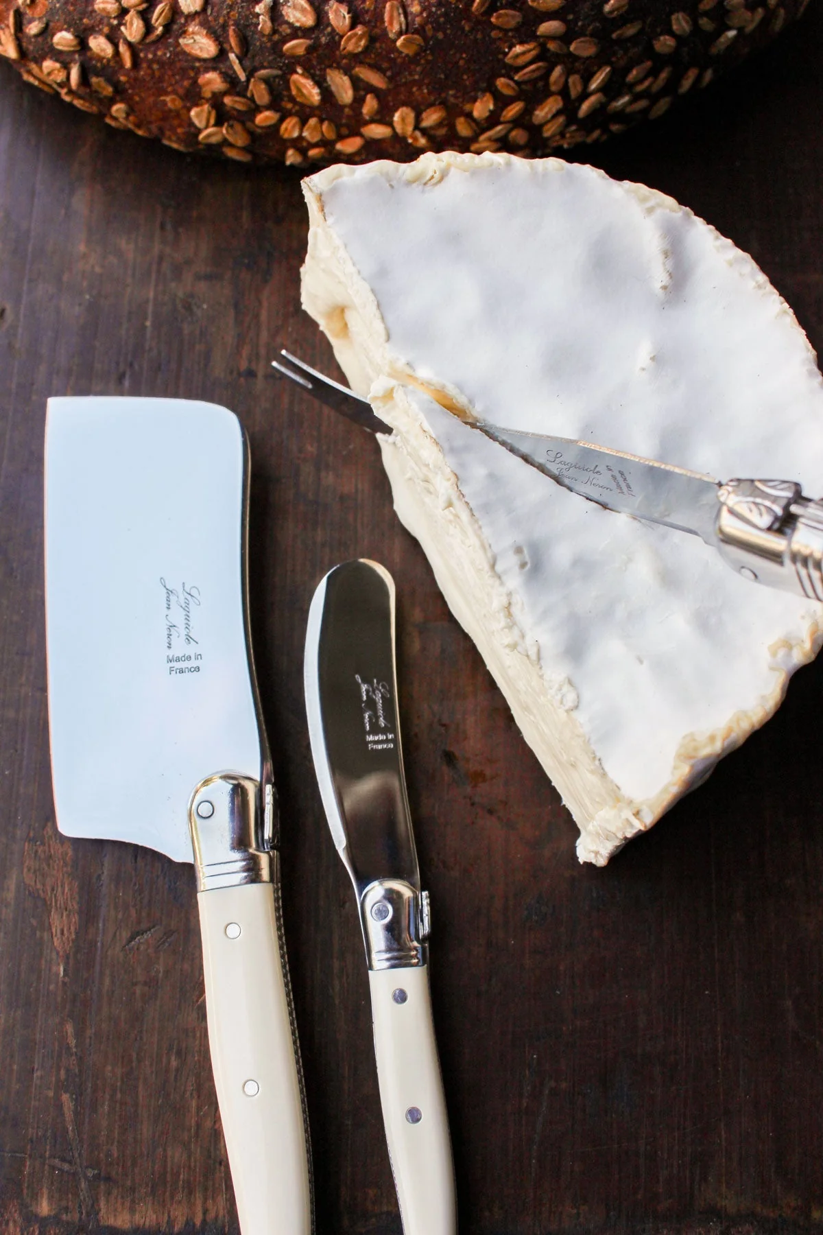 Laguiole 3 Piece Mini Cheese Utensil Set, Ivory in Wood Box with Acrylic Lid - Image 5