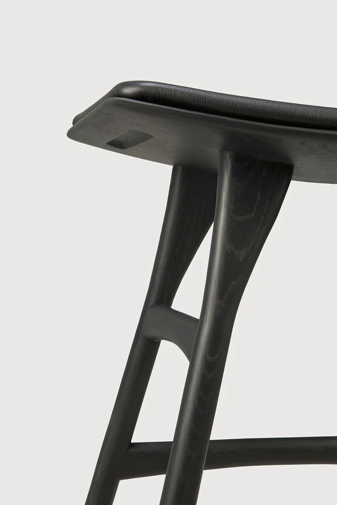 Osso Stool, Varnished Oak, Black with Black Leather Seat - Image 7