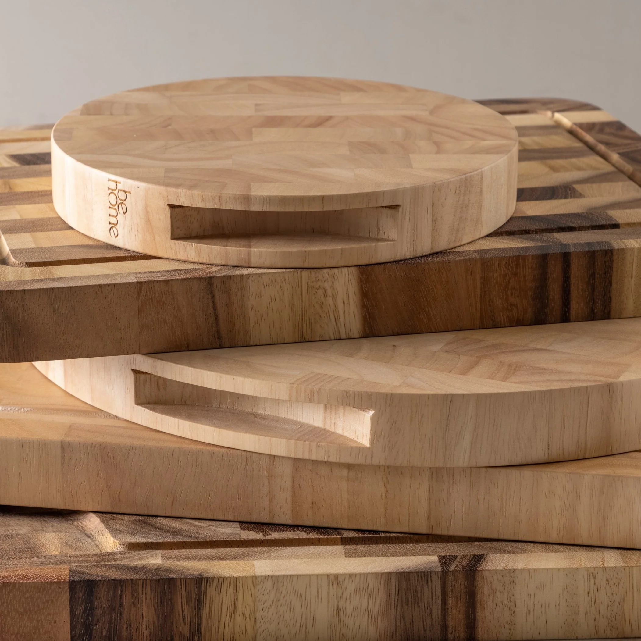 Rubberwood End Grain Rectangular Cutting Board, Medium - Image 3