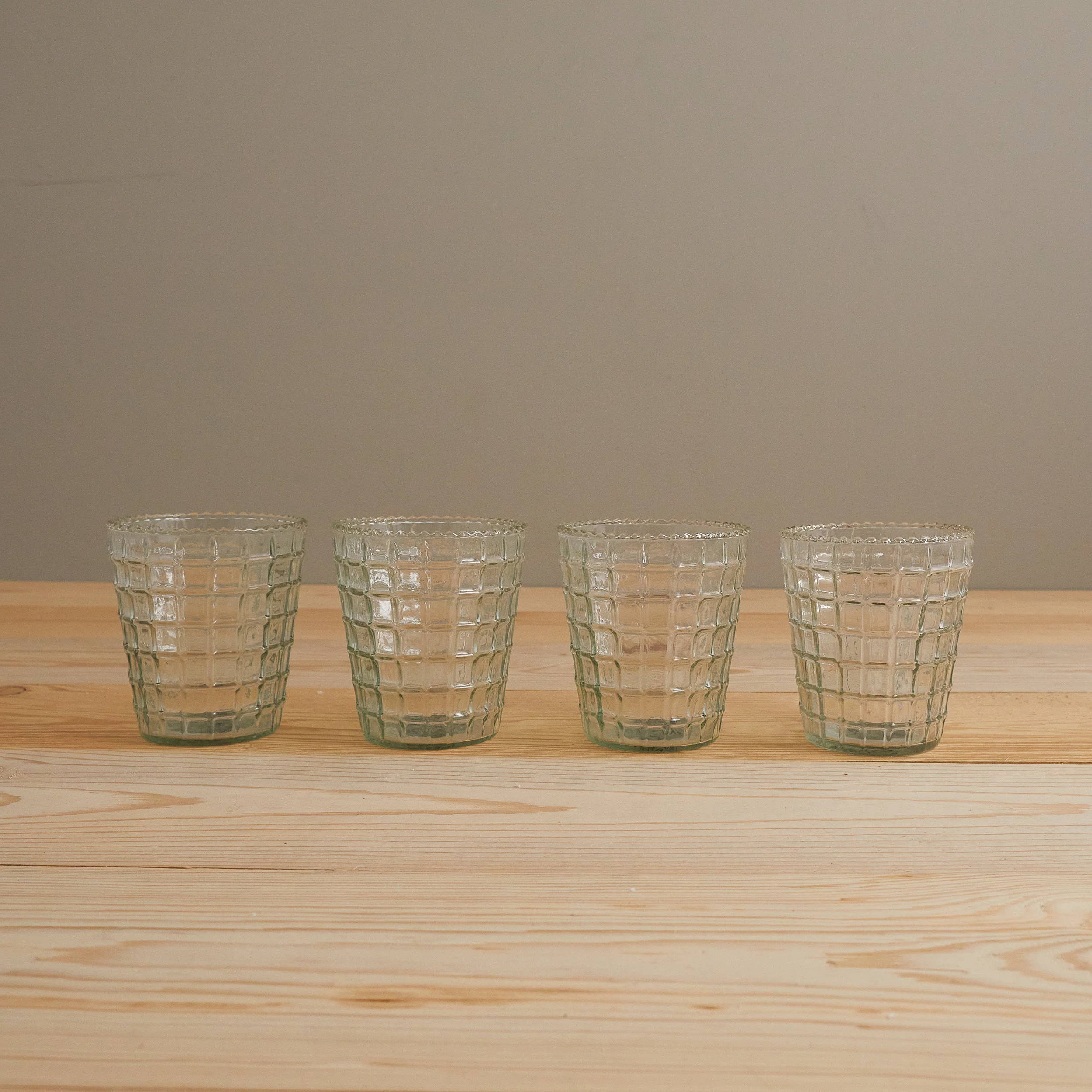 Ruffle Glass Lattice Tumbler, Set of 4