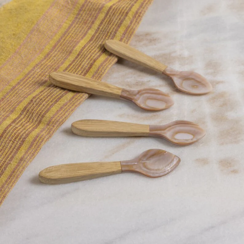 Serin Shell Medium Spoons, Set of 4 - Image 4