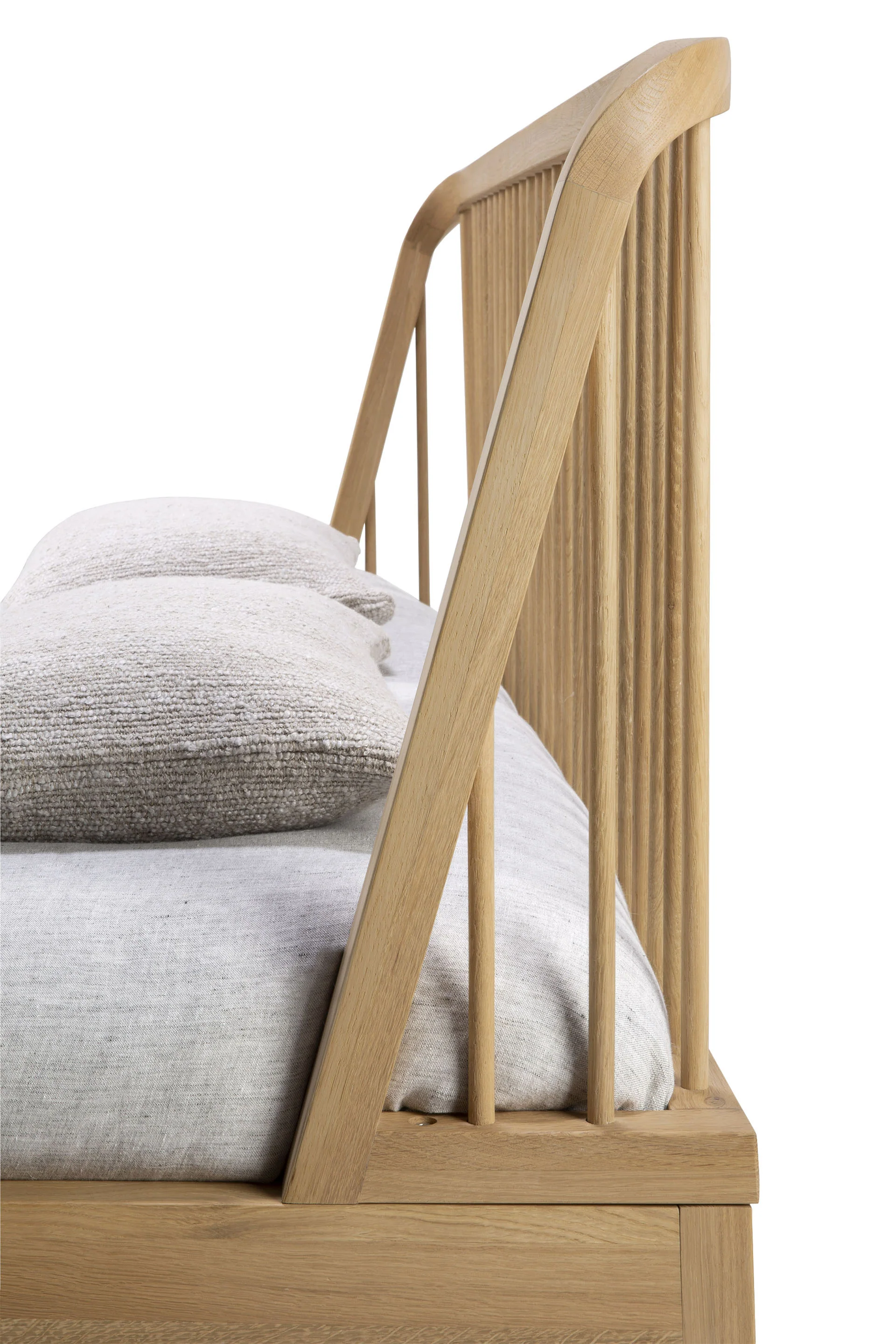 Spindle Solid Oak Bed, King - Image 7