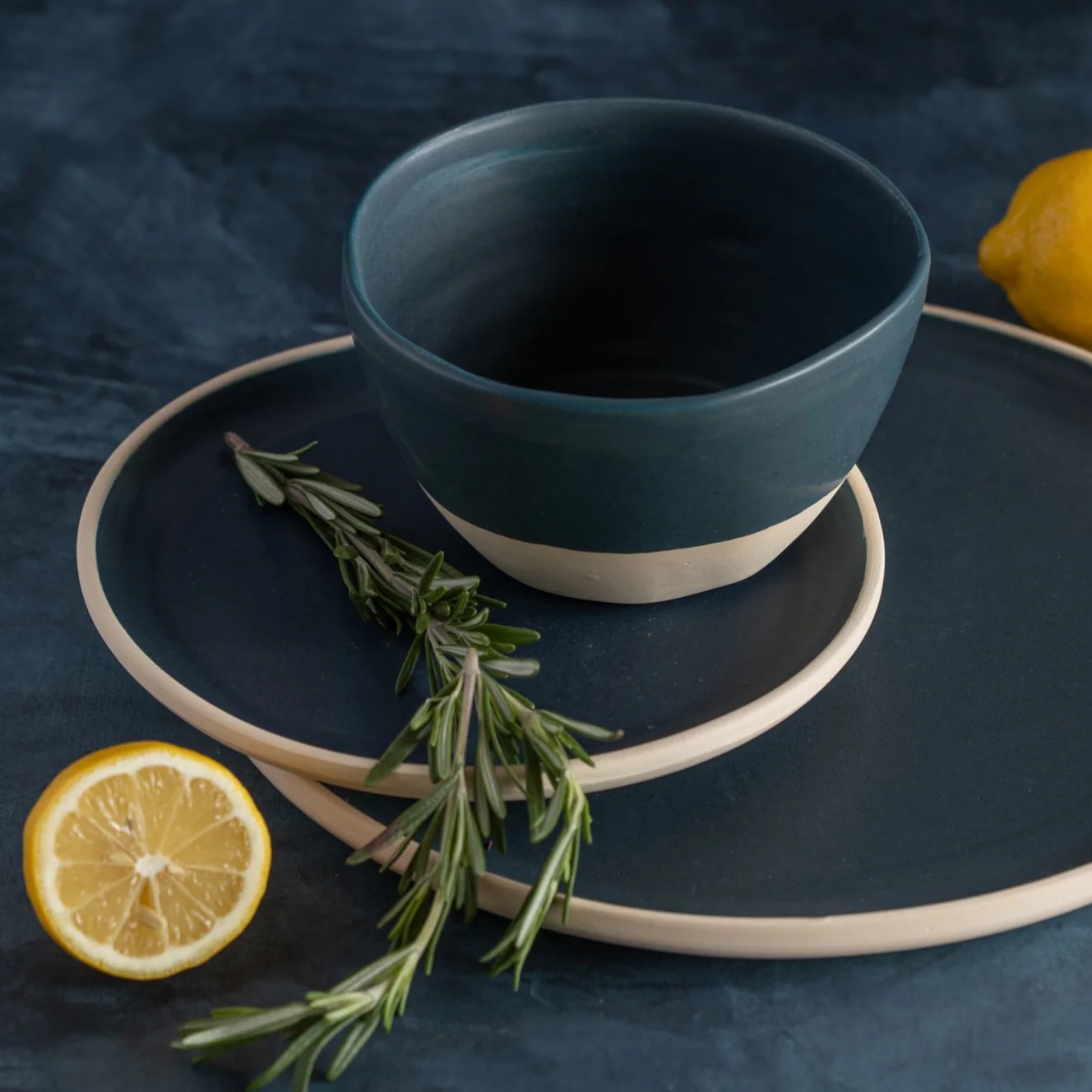 Treves Dinner Plate, Navy, Set of 4 - Image 2