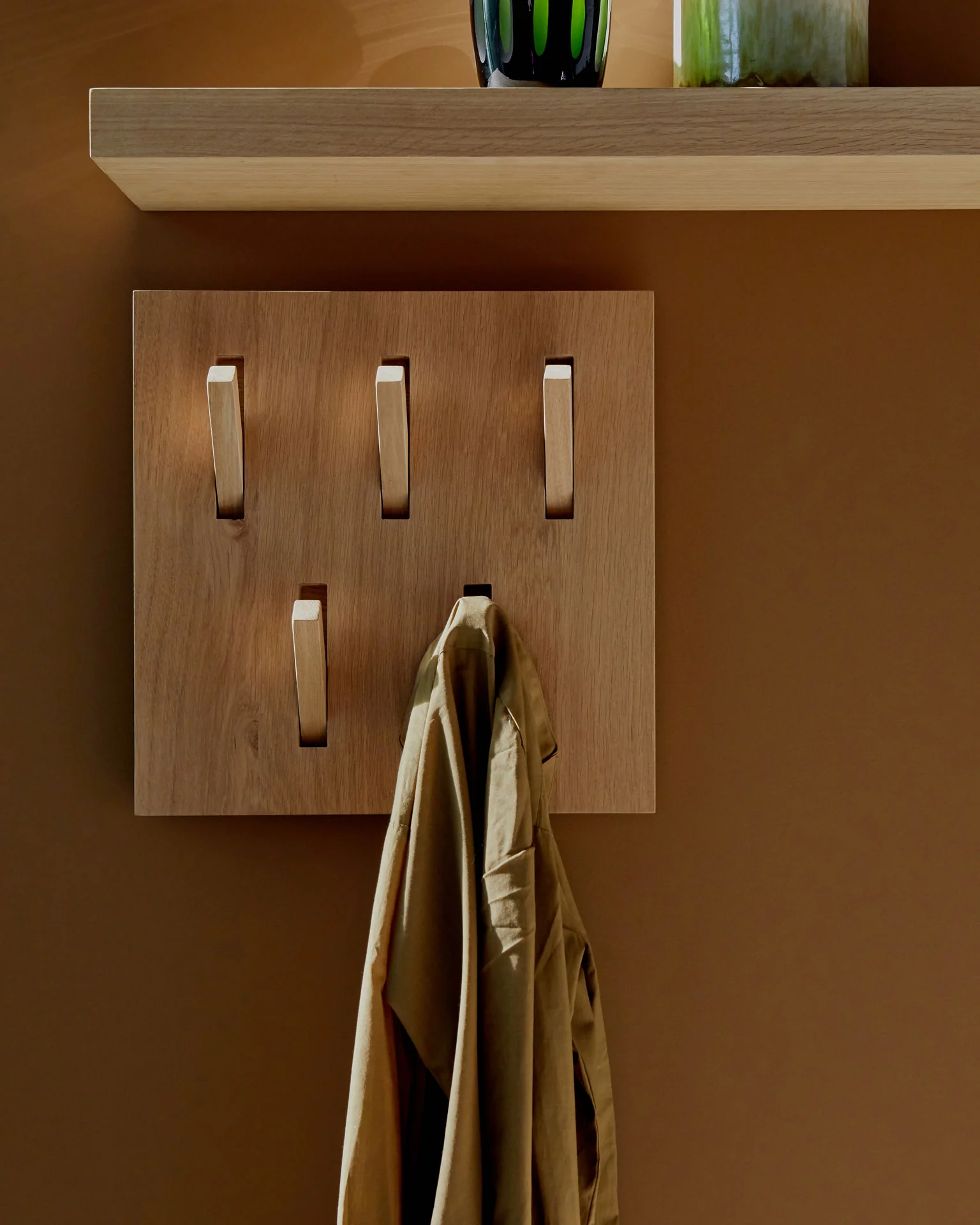 Utilitile Solid Oak Wall Hanger - Image 2