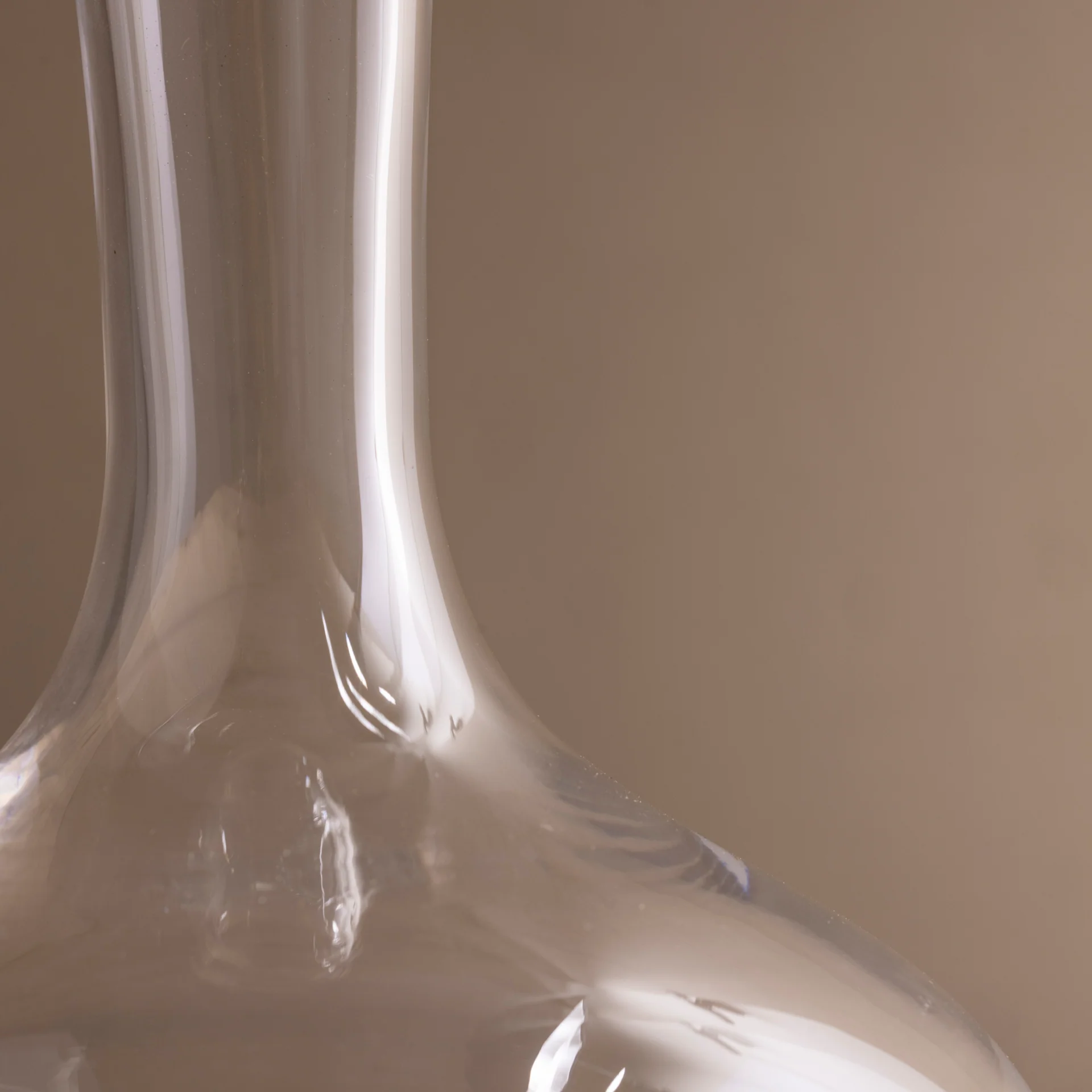 Wine Carafe, 85oz - Image 3